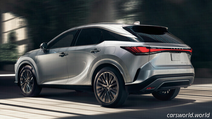Lexus ha appena presentato un ibrido plug-in molto più accessibile | Carscoops